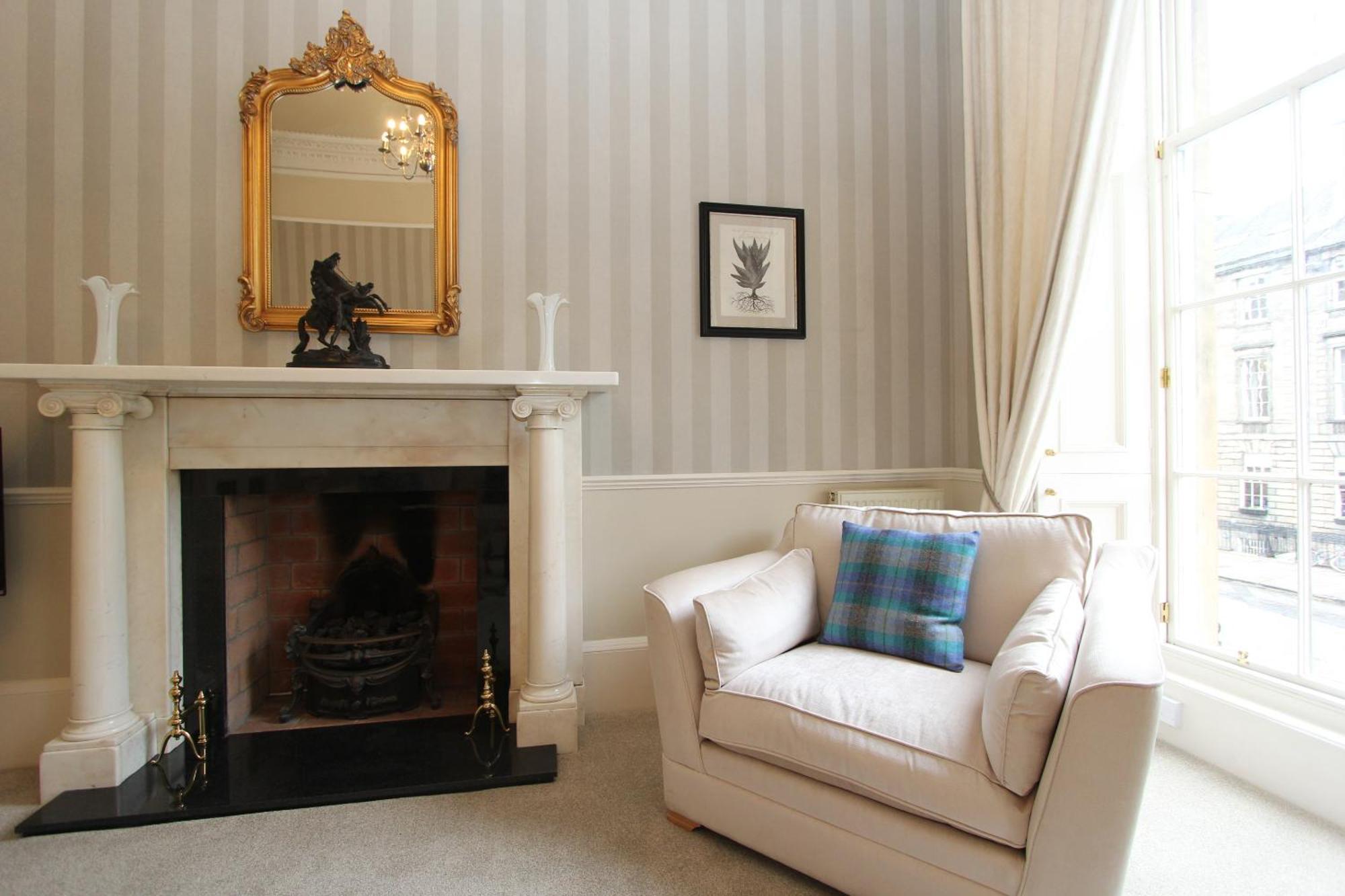 Escape To @ Albyn Place * Edinburgh