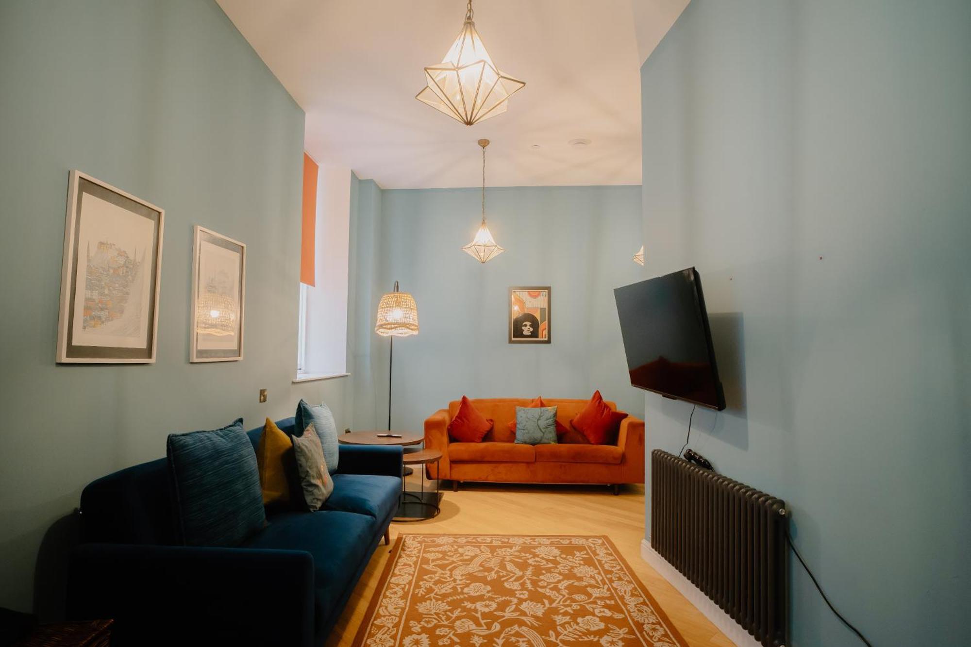 89 The Merchants Luxury By The House Of Danu Édimbourg