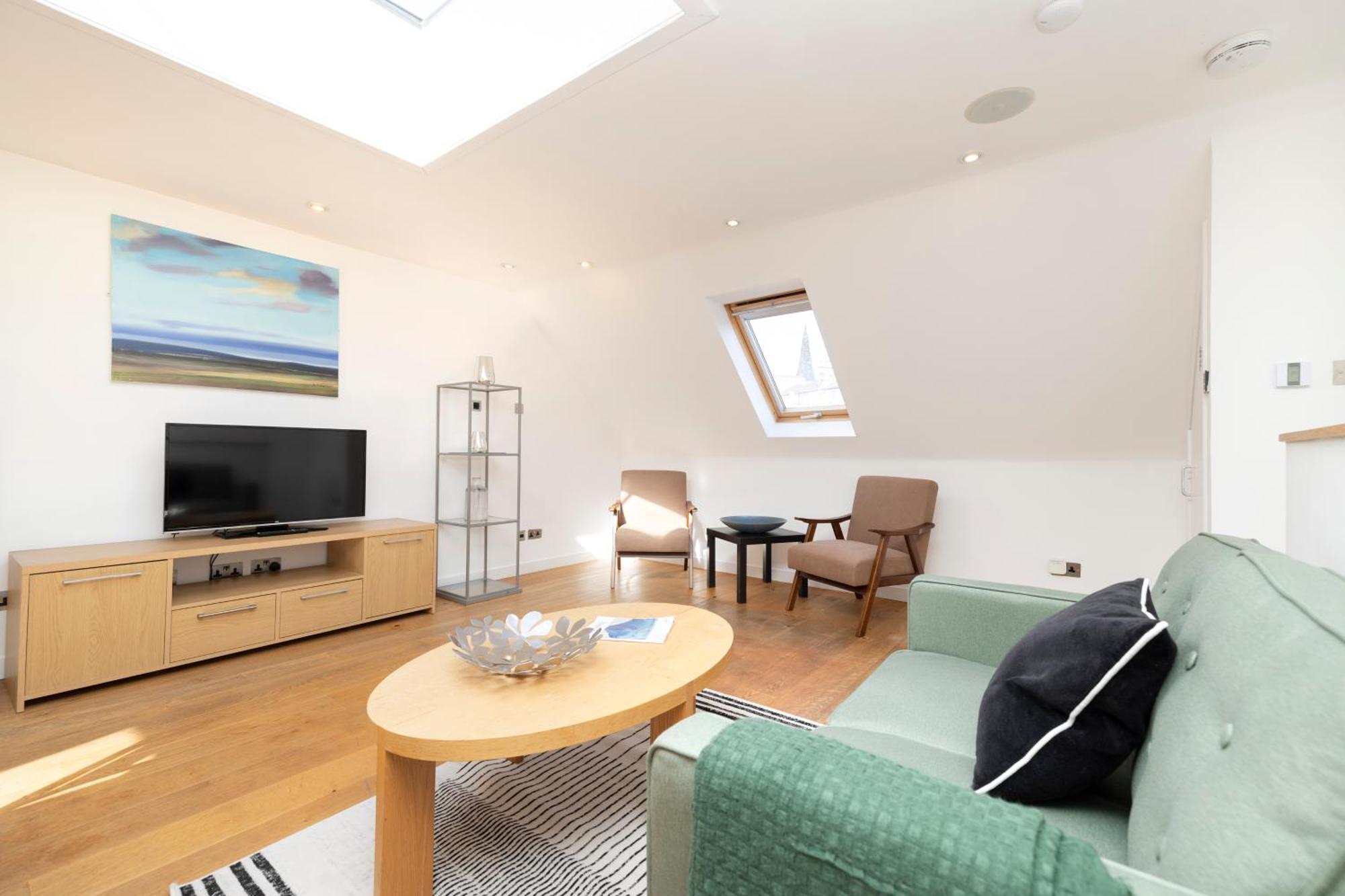 Joivy Superb Flats In The Heart Of