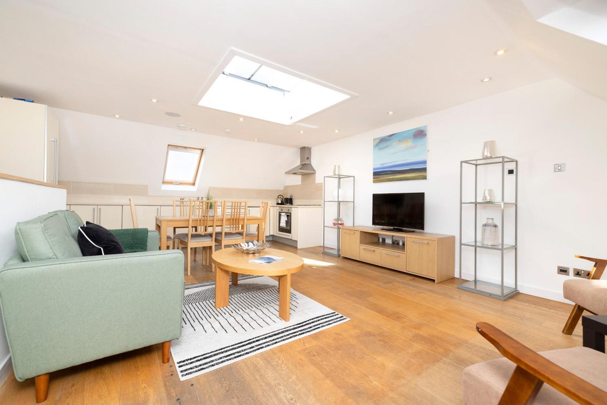 Joivy Superb Flats In The Heart Of EDI