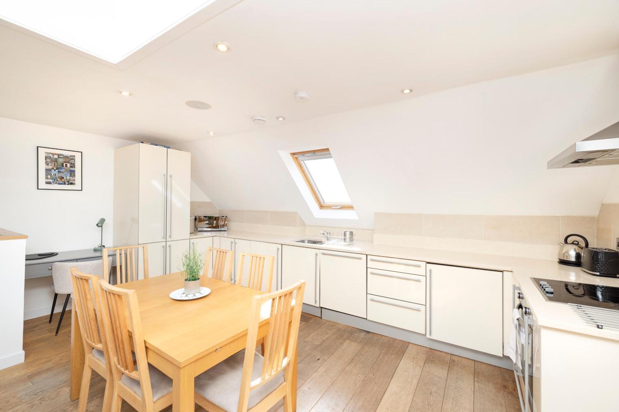 Joivy Superb Flats In The Heart Of