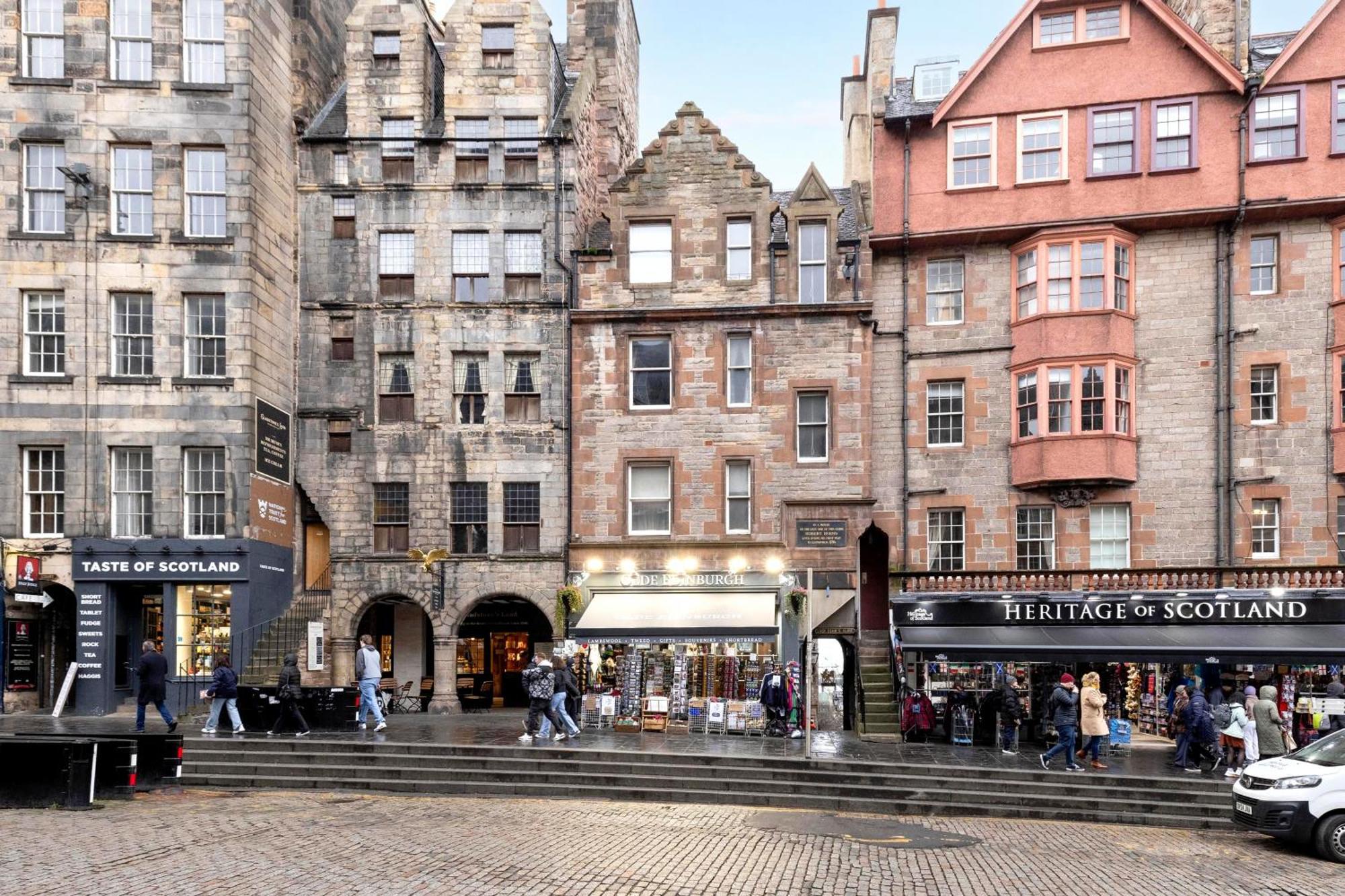 Joivy Classy Near Castle Apartment Edinburgh