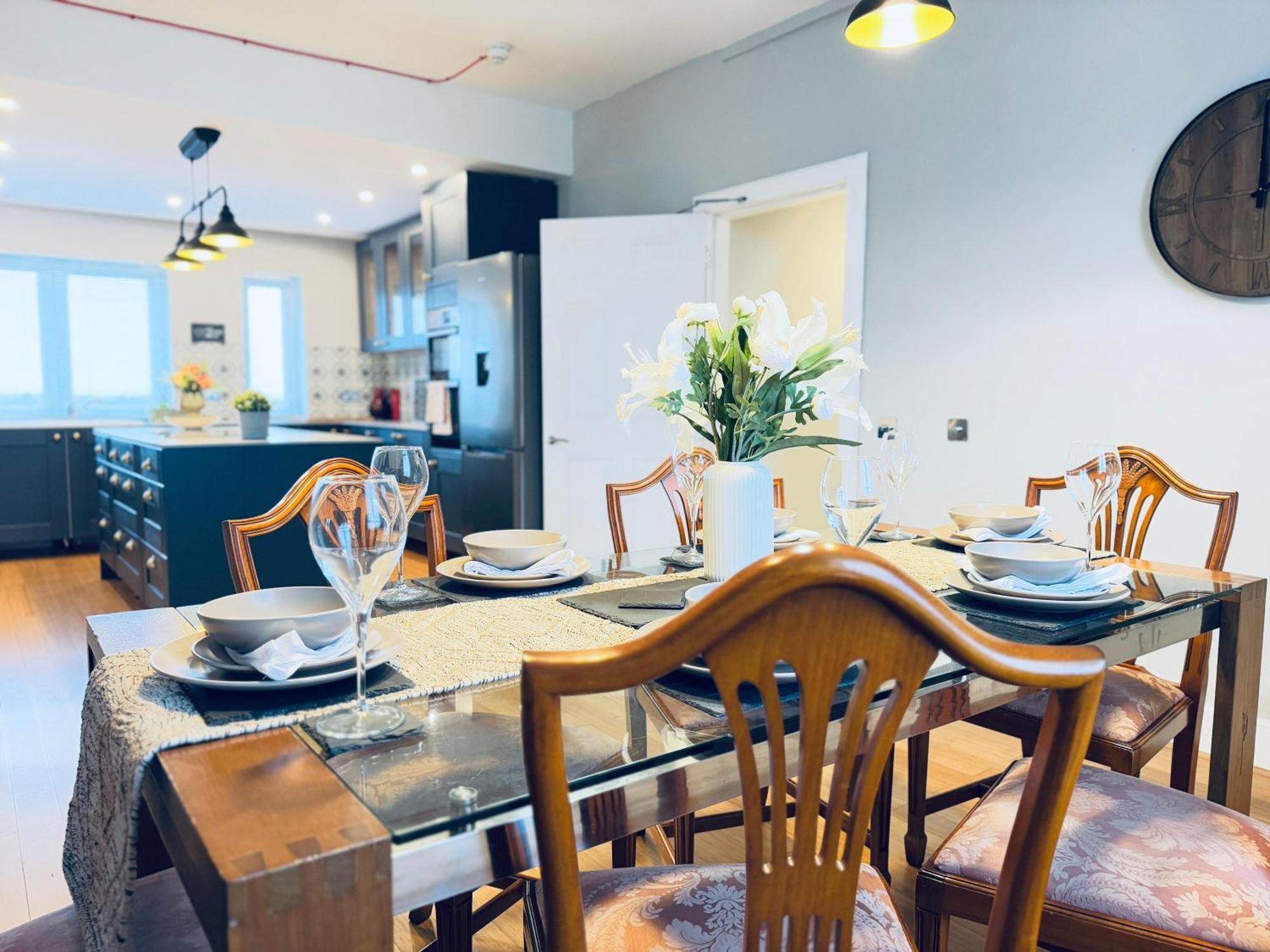 From - Iona - Private Members Club Accommodatie bij particulieren