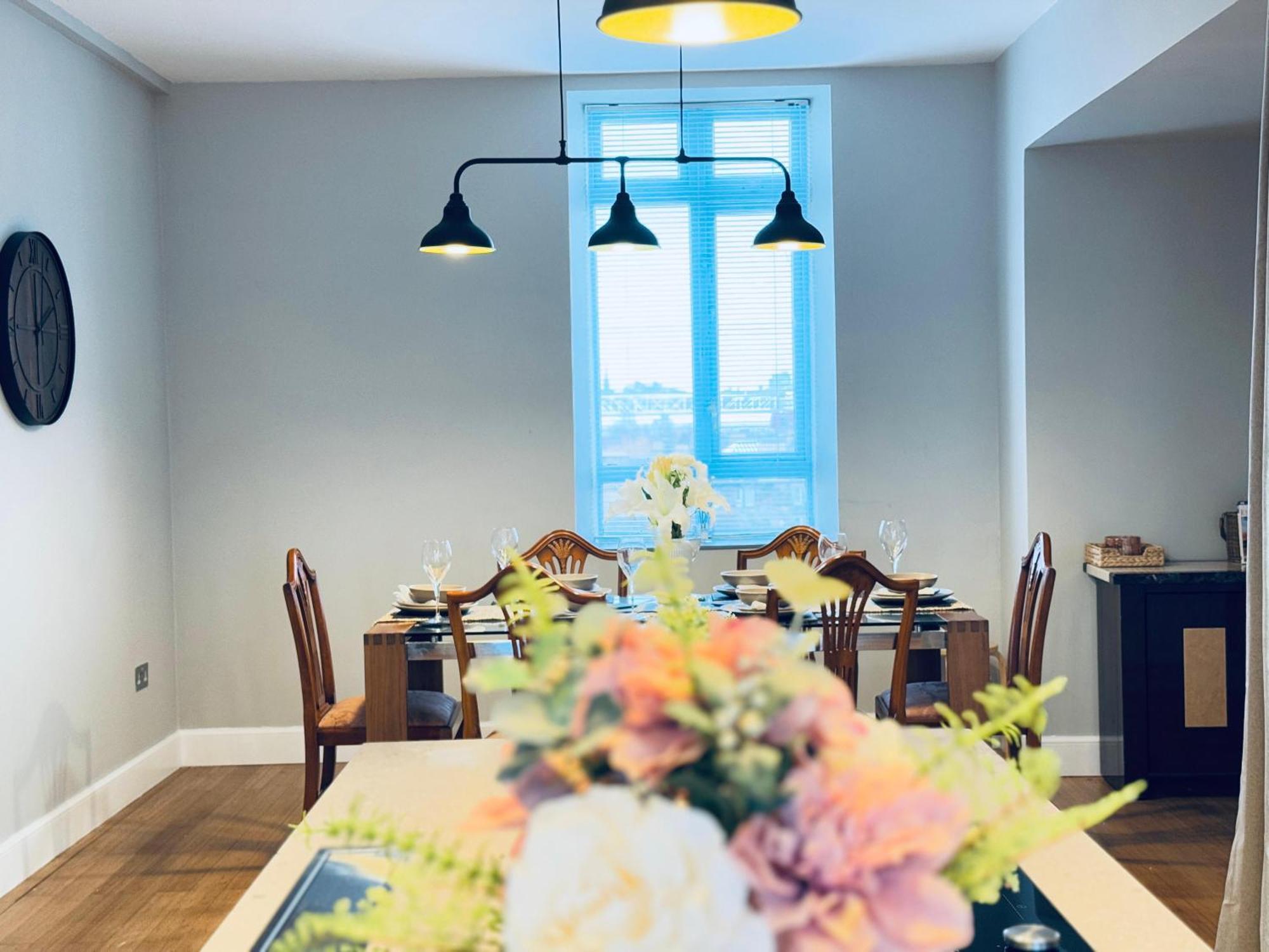 From - Iona - Private Members Club Accommodatie bij particulieren *