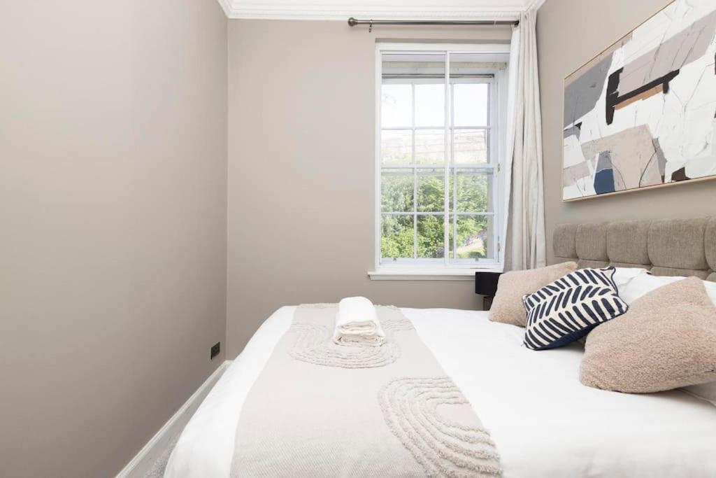 The Heart Of Old Town With Castle Views Appartement