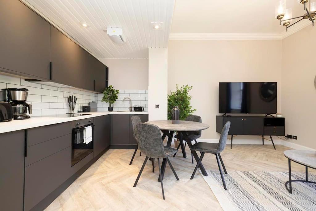 The Heart Of Old Town With Castle Views Appartement Édimbourg