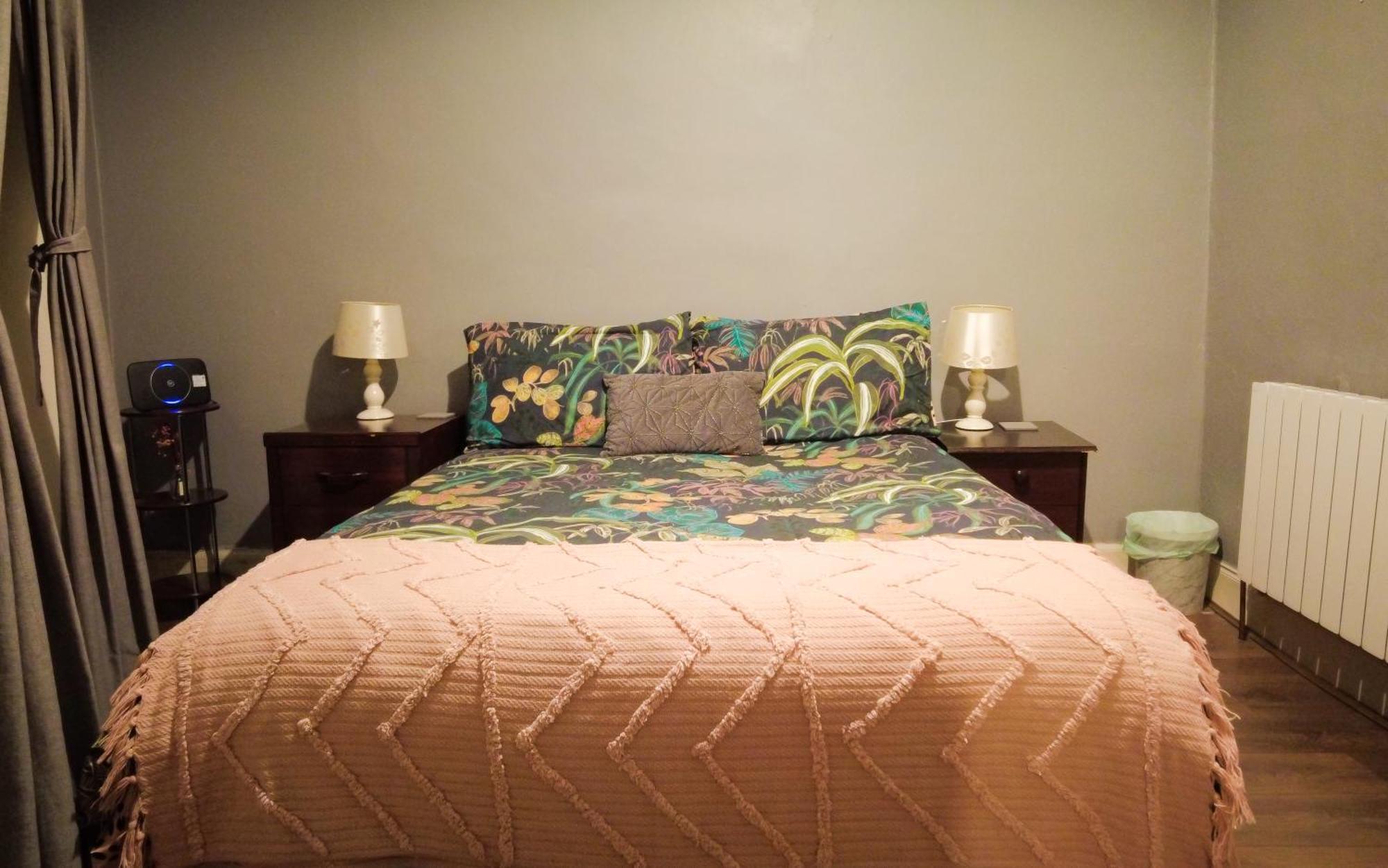 1 Bedrooms Flat In Haymarket, Heart Of Flat Sleeps 4 Appartement