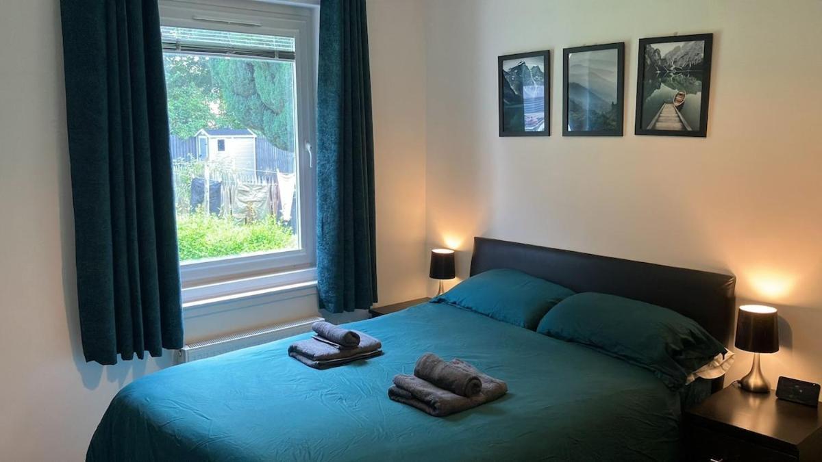 1 Bed Flat Near Murrayfield * Edinburgh