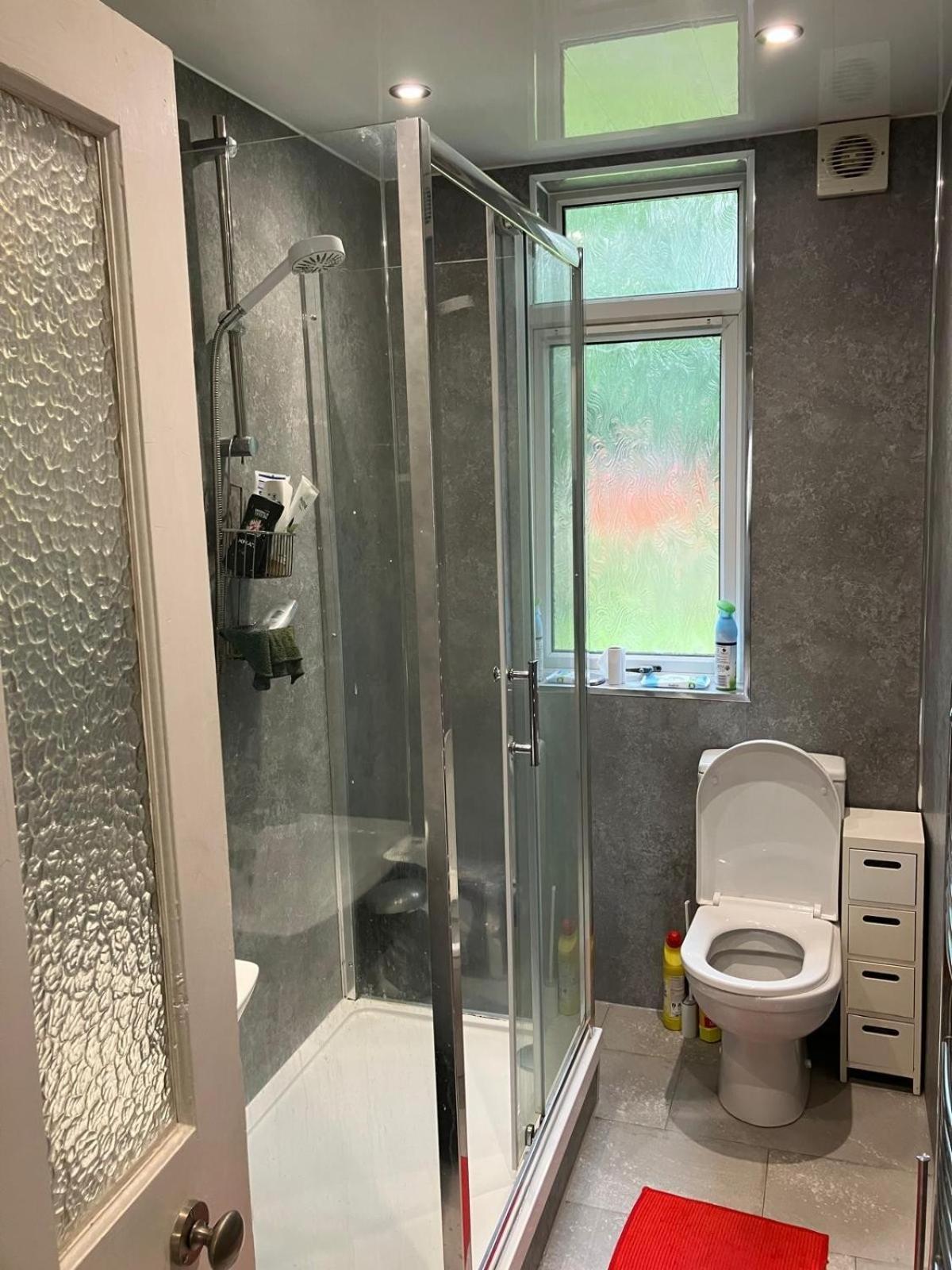 1 Bed Flat Near Murrayfield Edinburgh