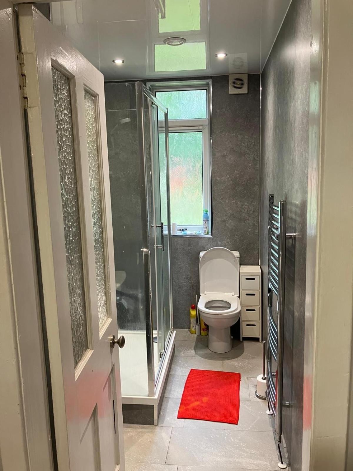 1 Bed Flat Near Murrayfield *