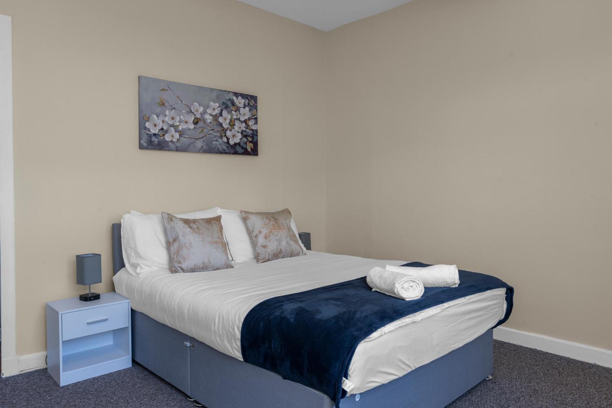 2 Bedroom In With 2 Free Parking Spaces Appartement Edinburgh