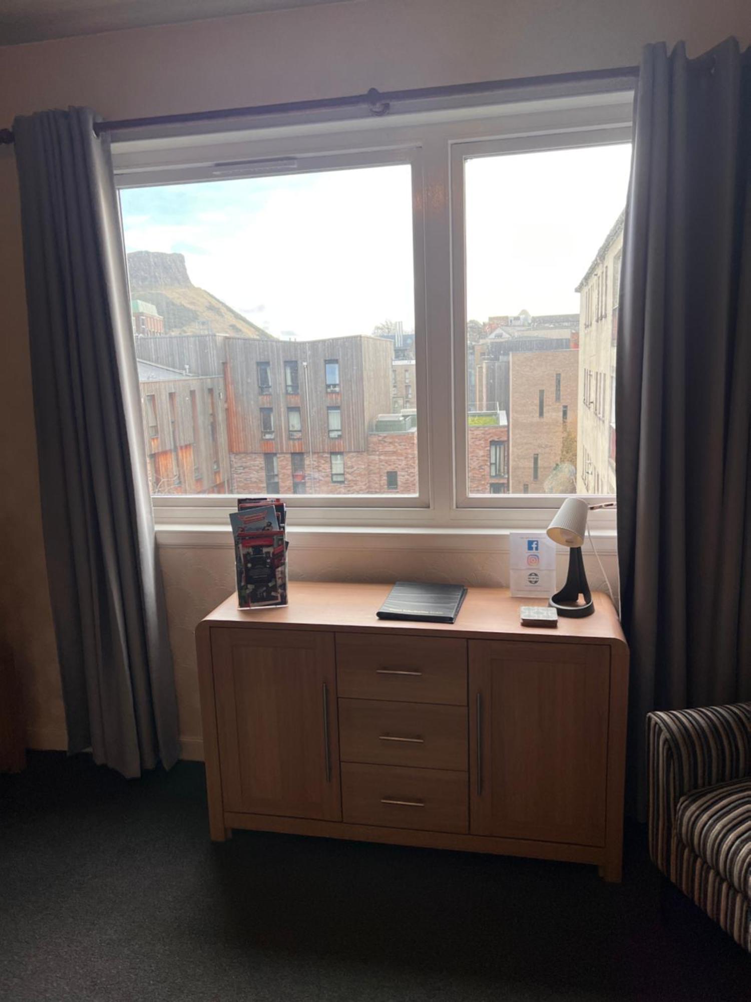 Crags View On The Royal Mile Appartement *
