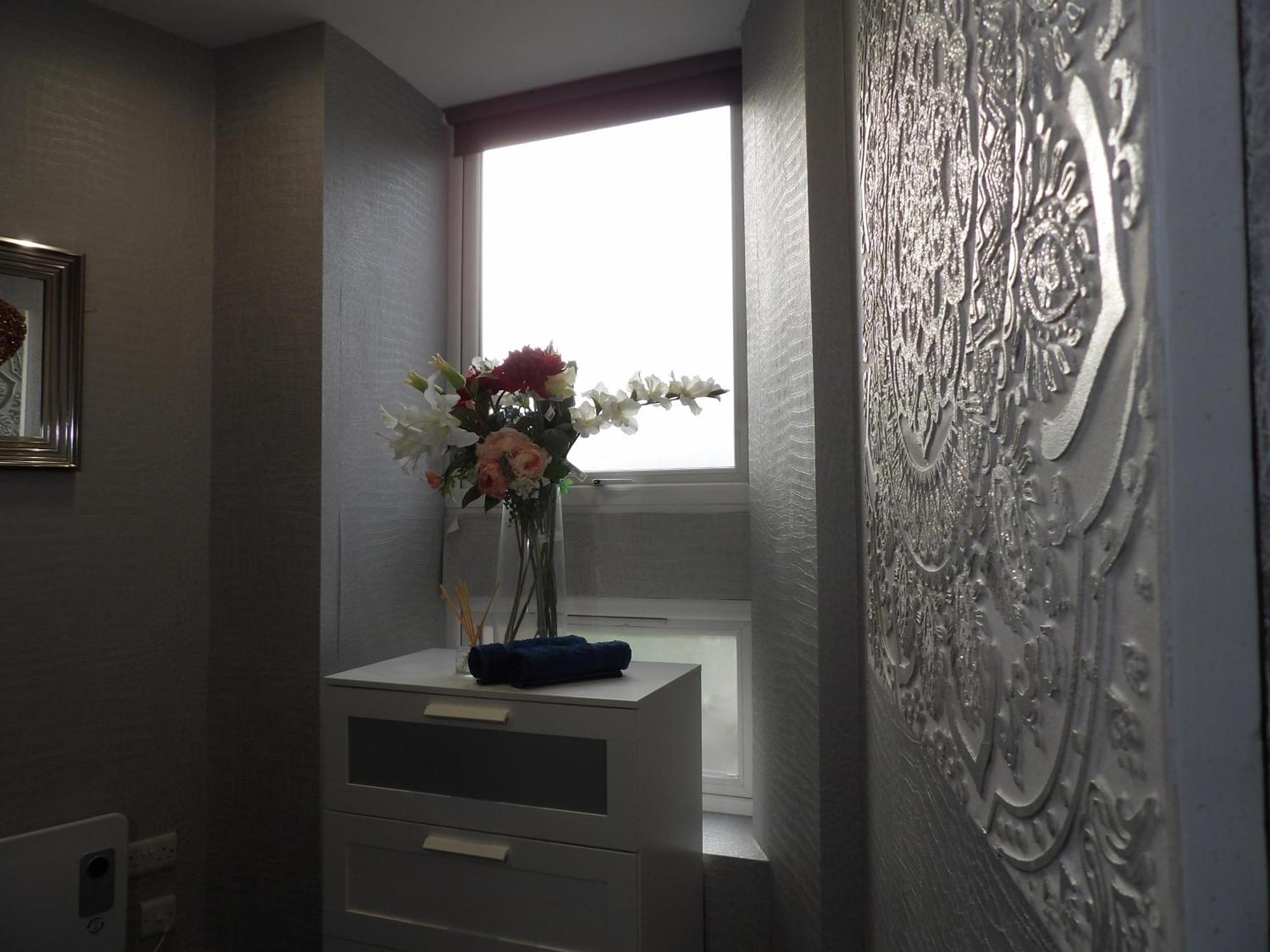 Apartment Convenience, Calm Comfort-- A Stylish One-bedroom Retreat Just 3 Stops From The Heart Of The *
