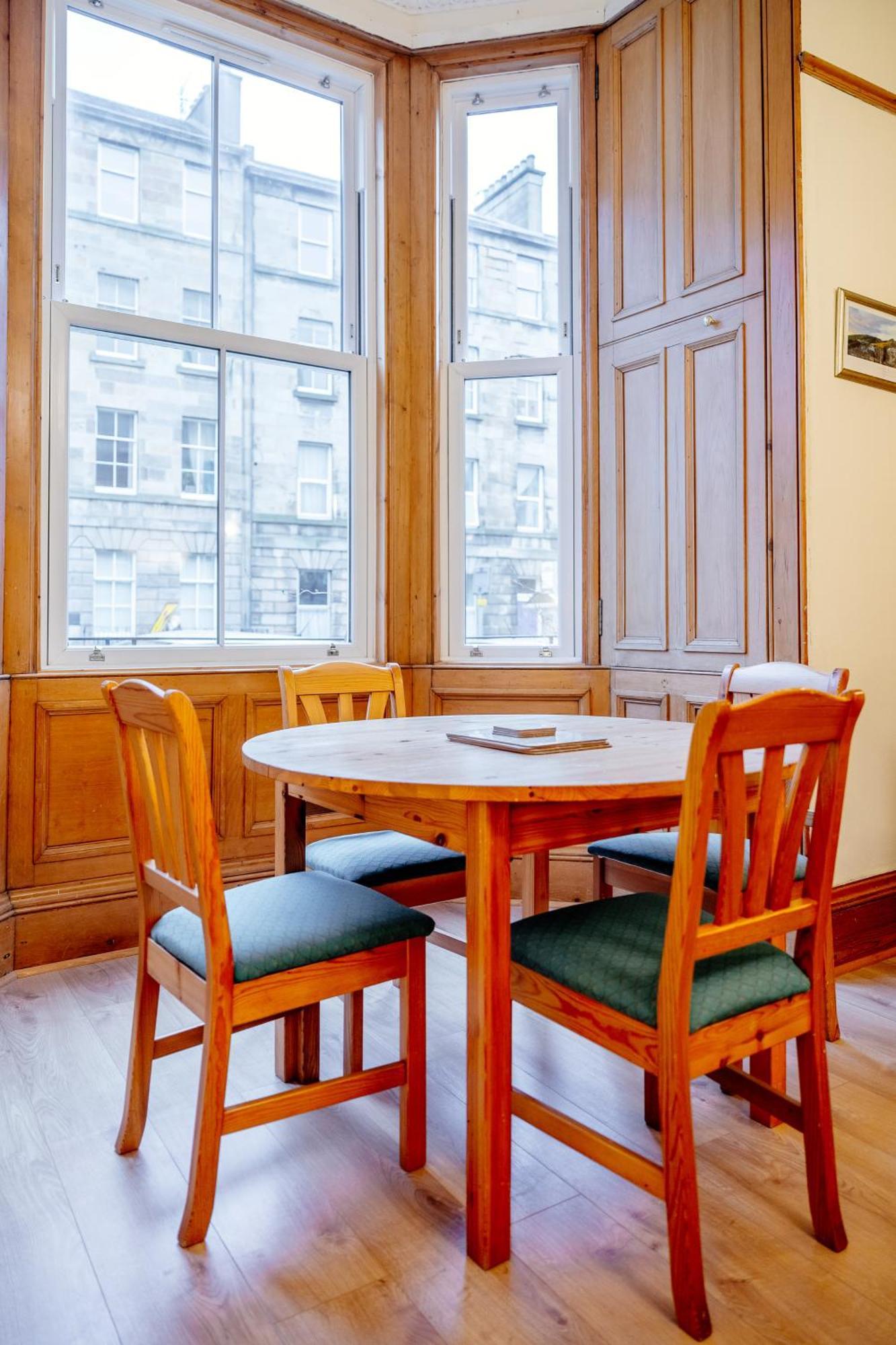 Beautiful Spacious Ground Floor Newington Flat Appartement *