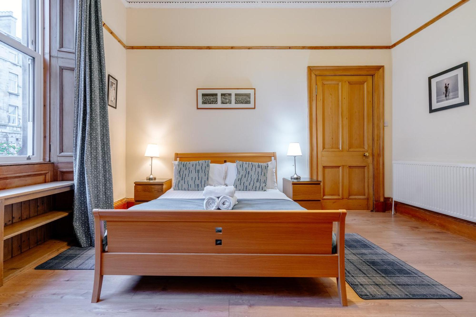 Beautiful Spacious Ground Floor Newington Flat * EDI