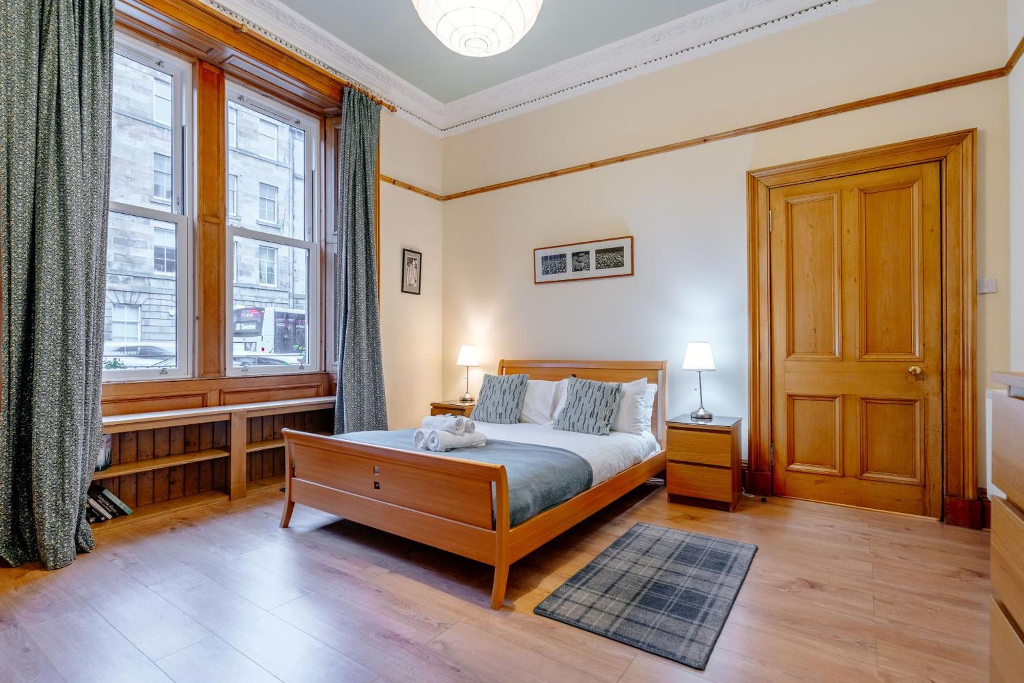 Beautiful Spacious Ground Floor Newington Flat Appartement *