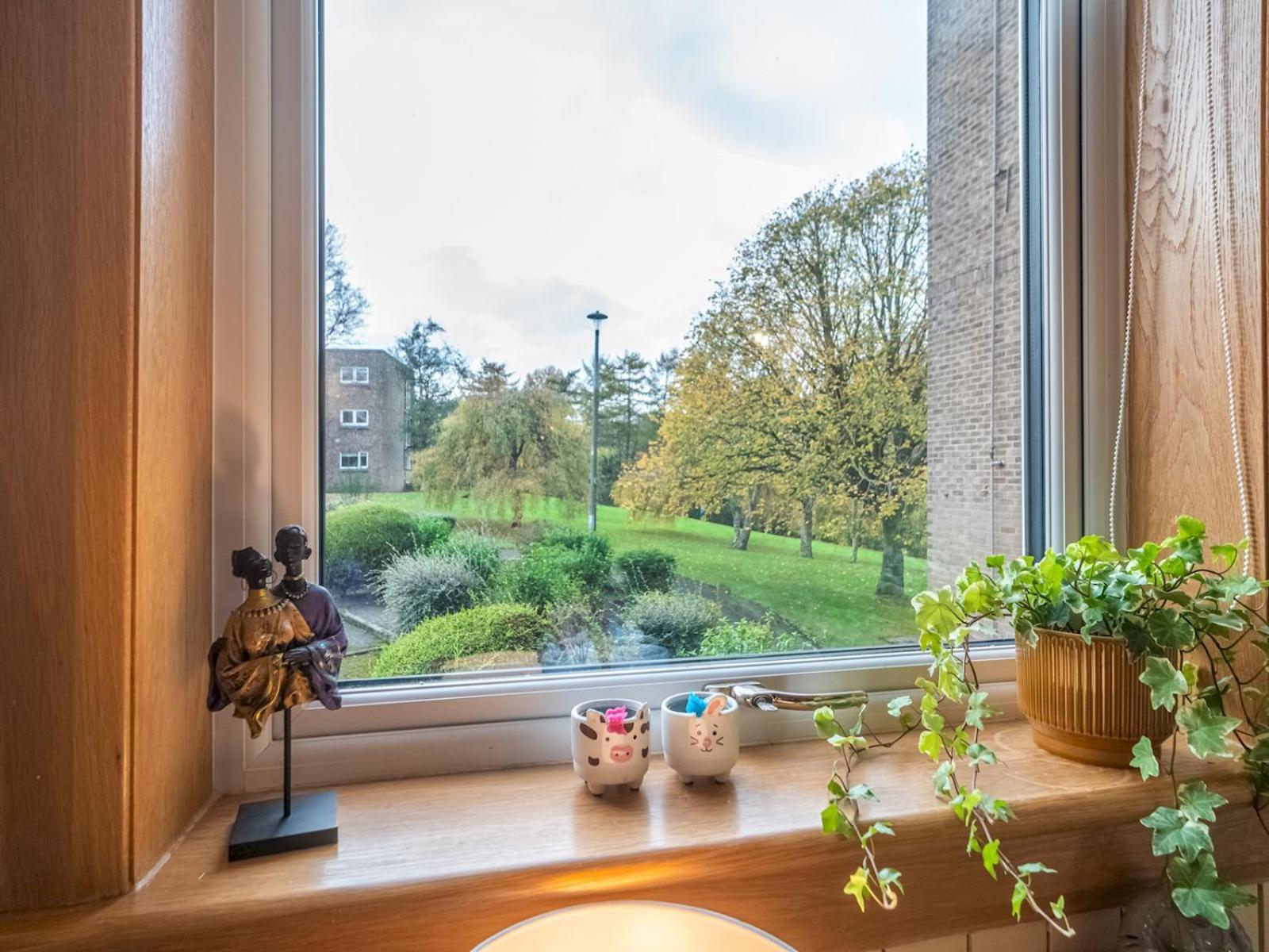 Apartment 1 Bedroom Beachside Pass The Keys Edinburgh