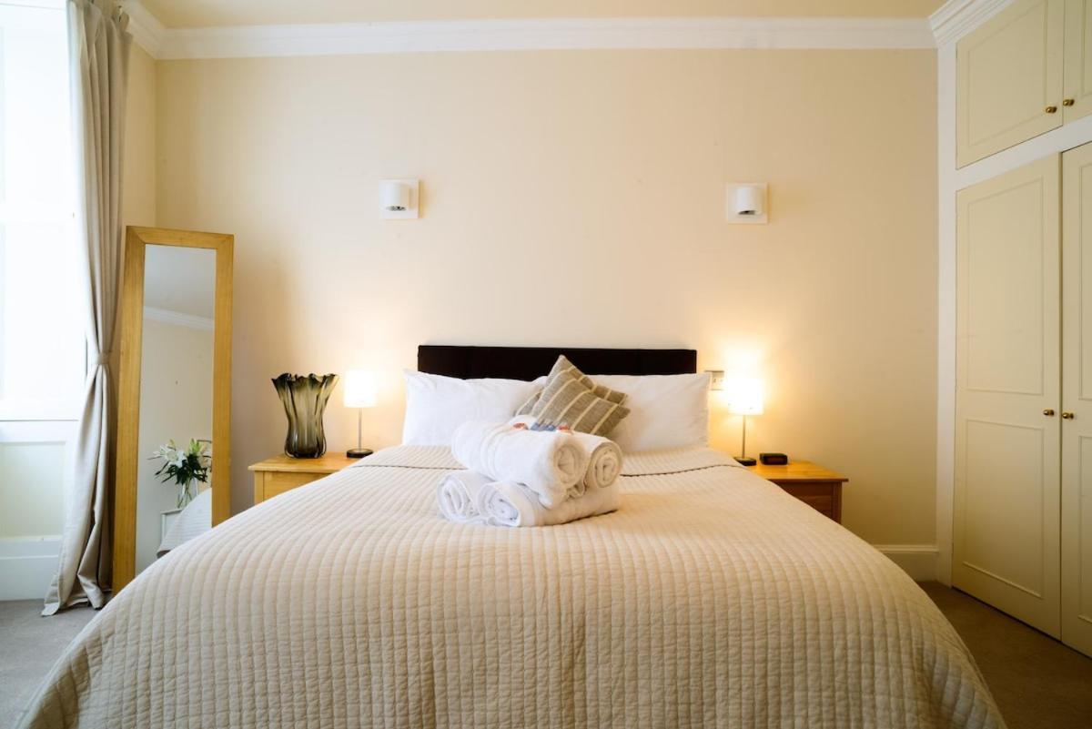 Beautiful Georgian 2 Bed Flat Edinburgh