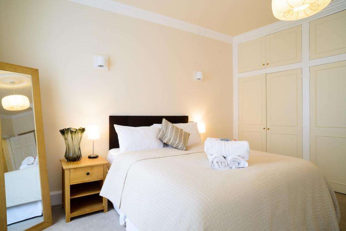 Beautiful Georgian 2 Bed Flat Edinburgh