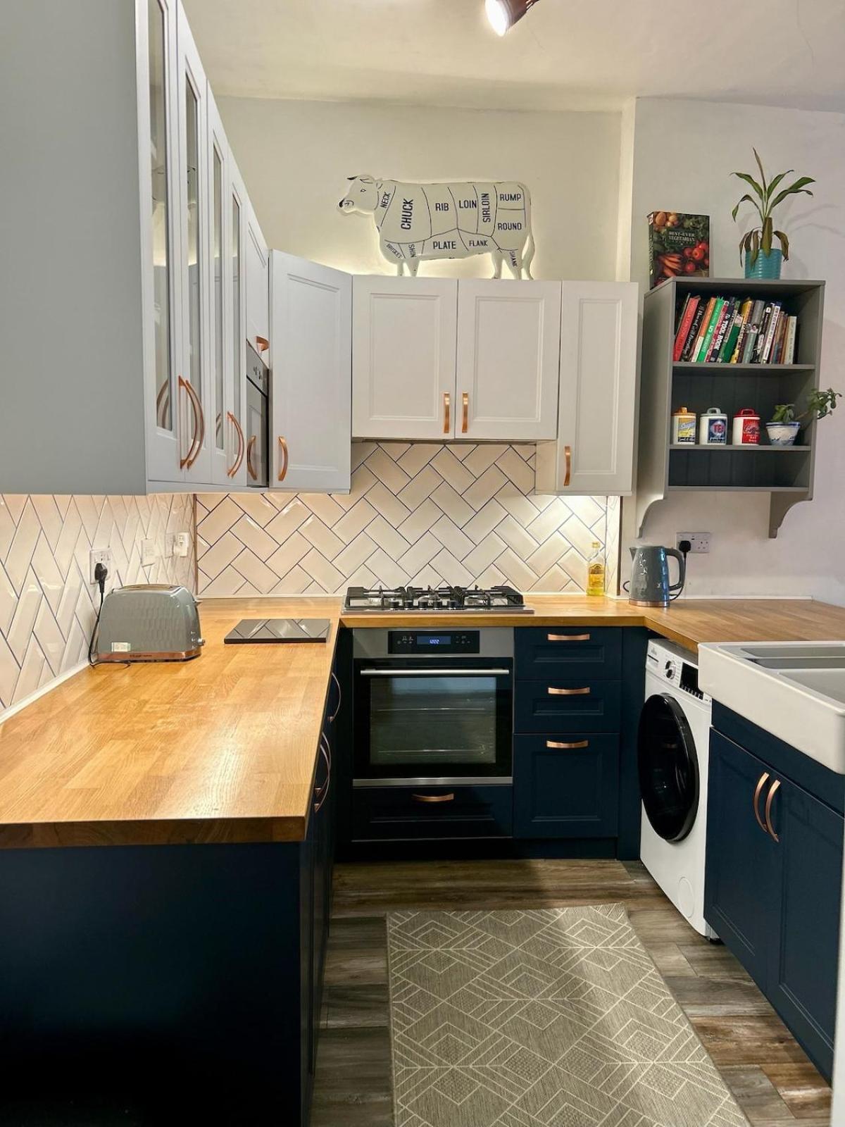 Trendy Historic Flat In