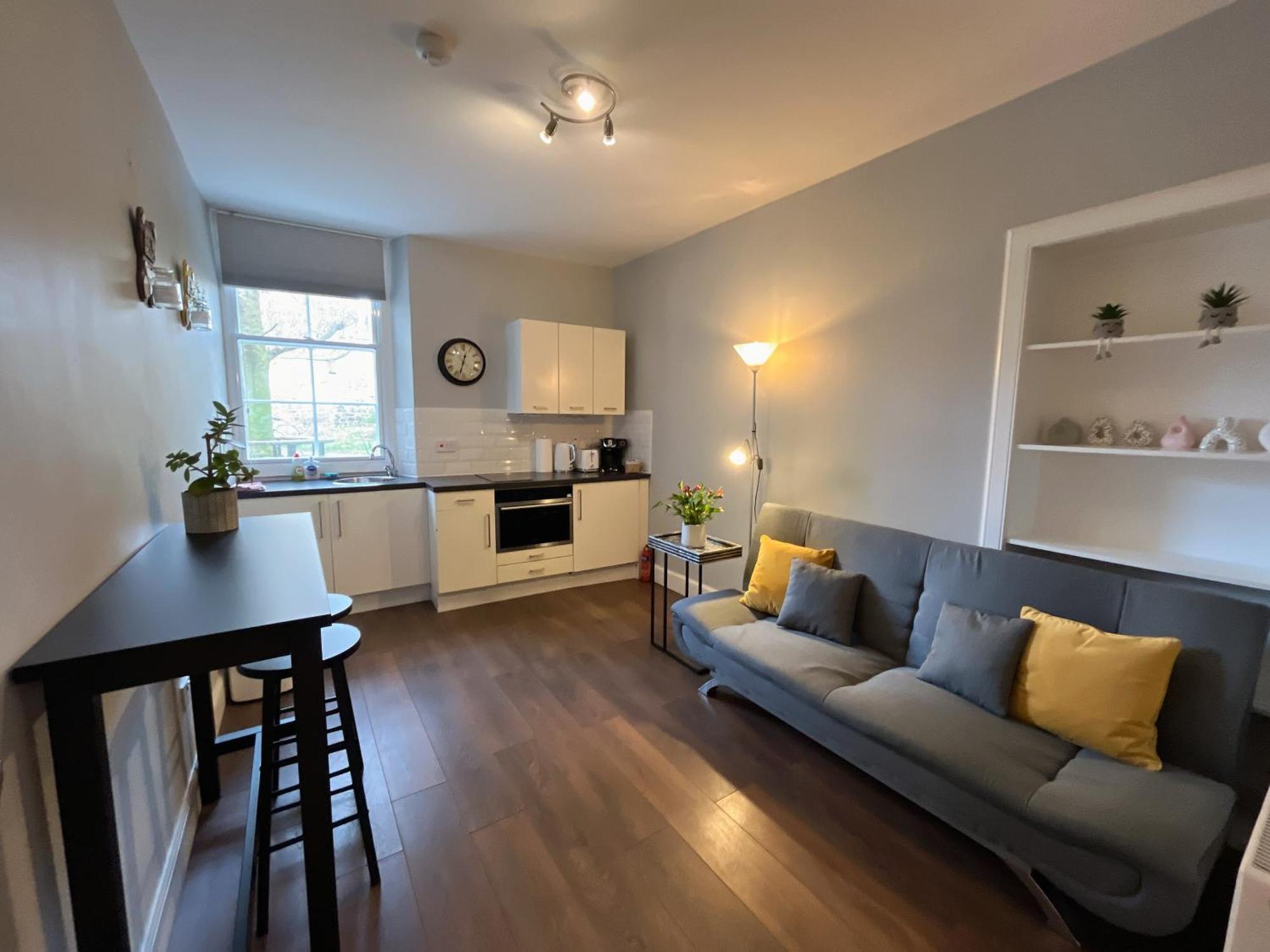 Appartement Comfortable One-bedroom Free Parking Space