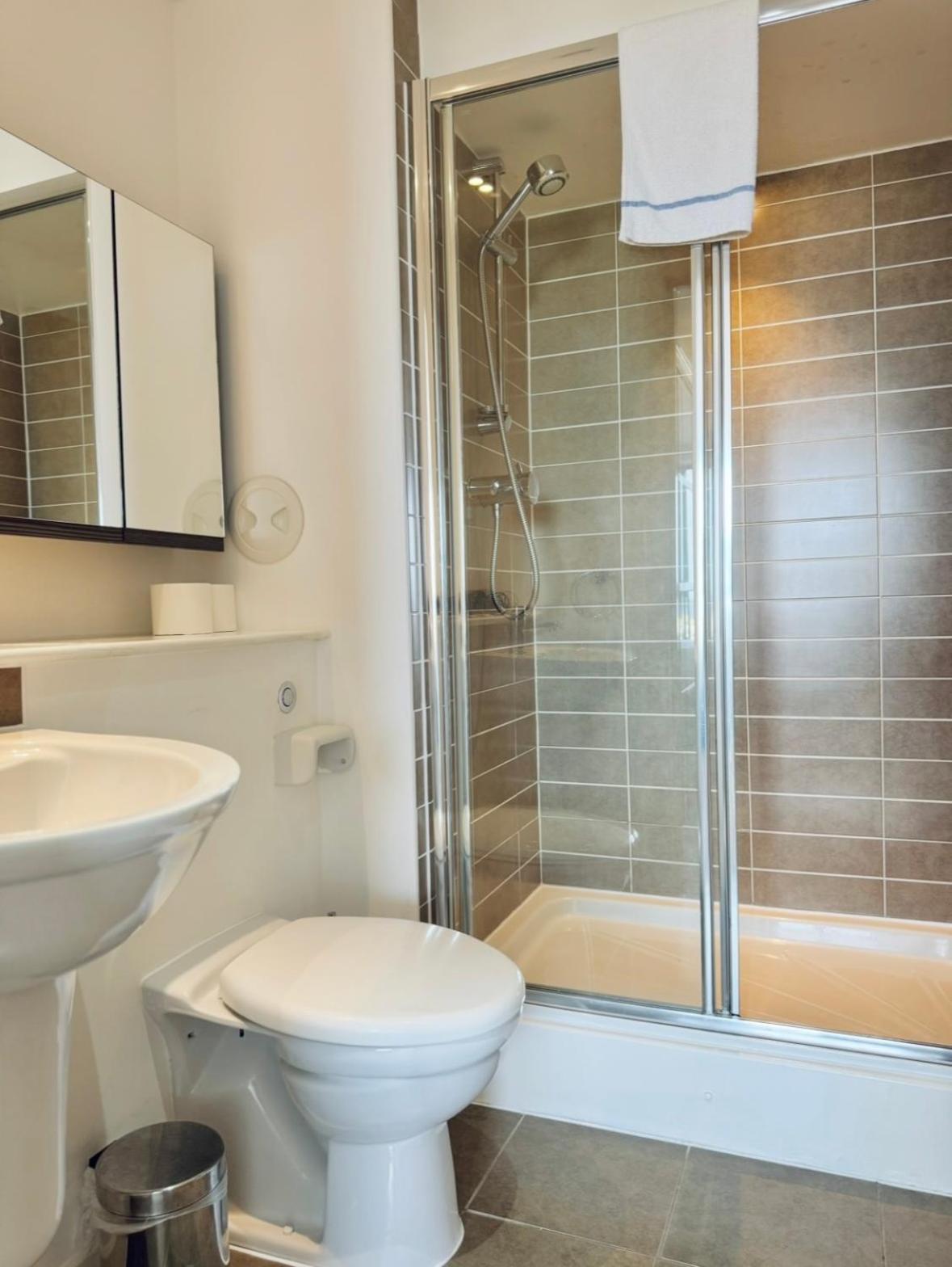 Appartement Modern Two Bedroom *