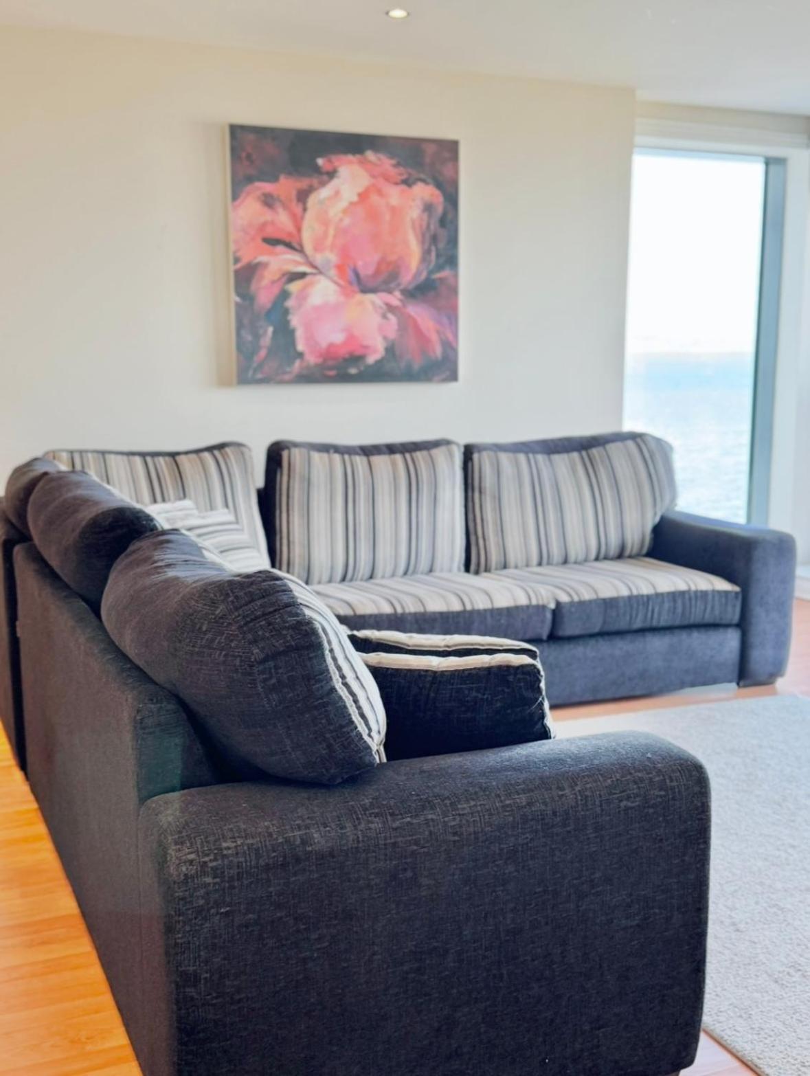 Modern Two Bedroom Appartement Édimbourg