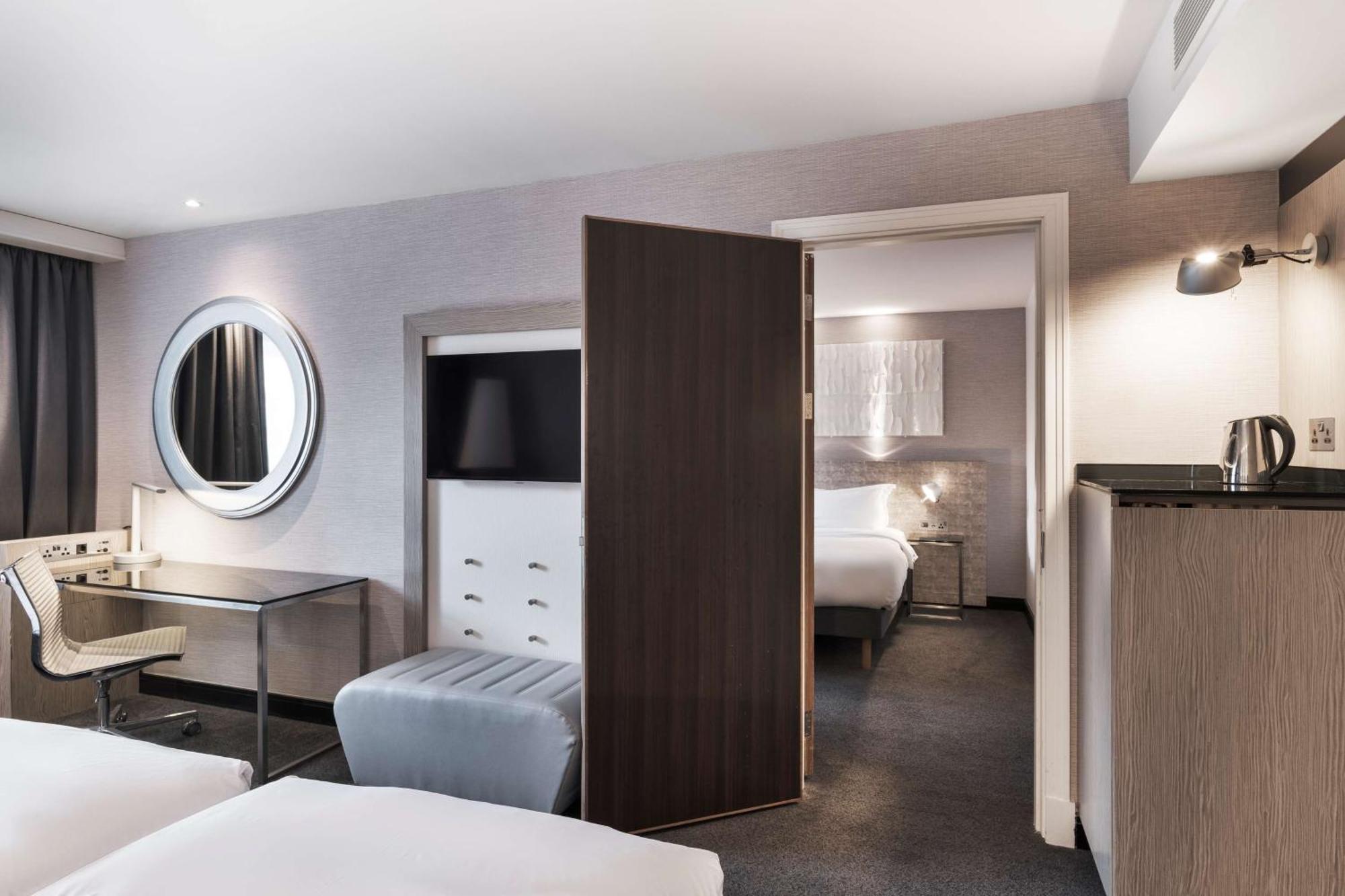 Radisson Blu Hotel, Centre Hotel