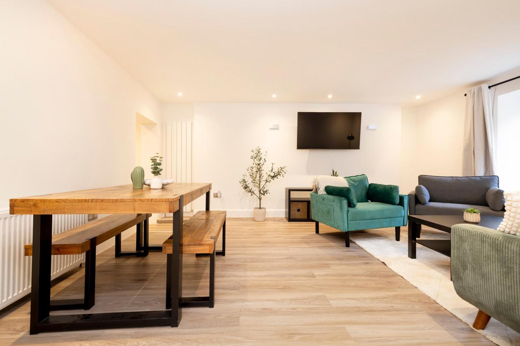 Joivy 3br Flat In Haymarket With Free Parking Appartement