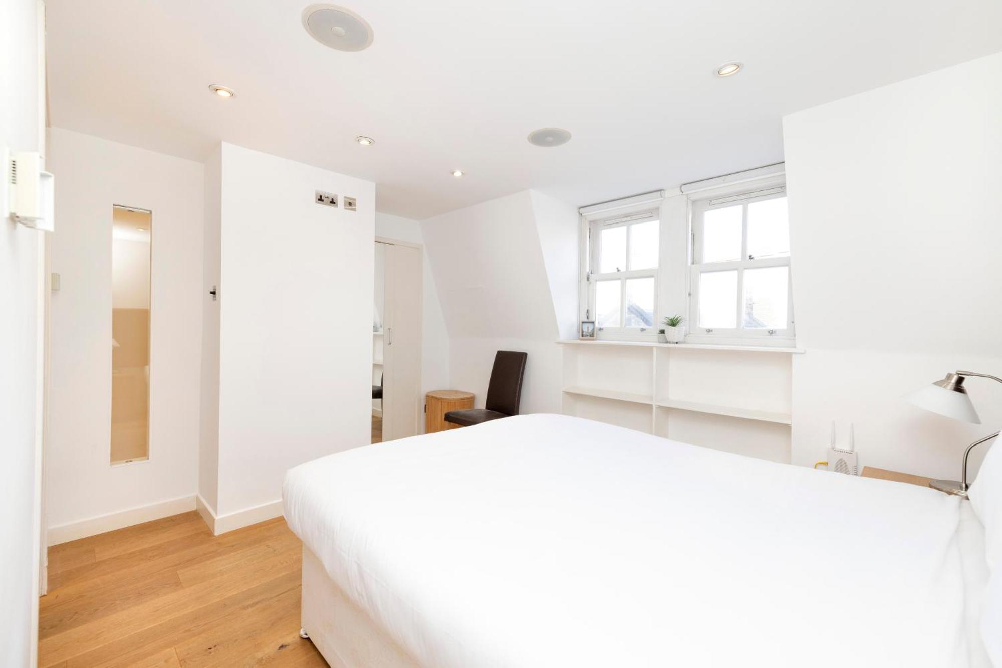 Joivy Superb Flats In The Heart Of