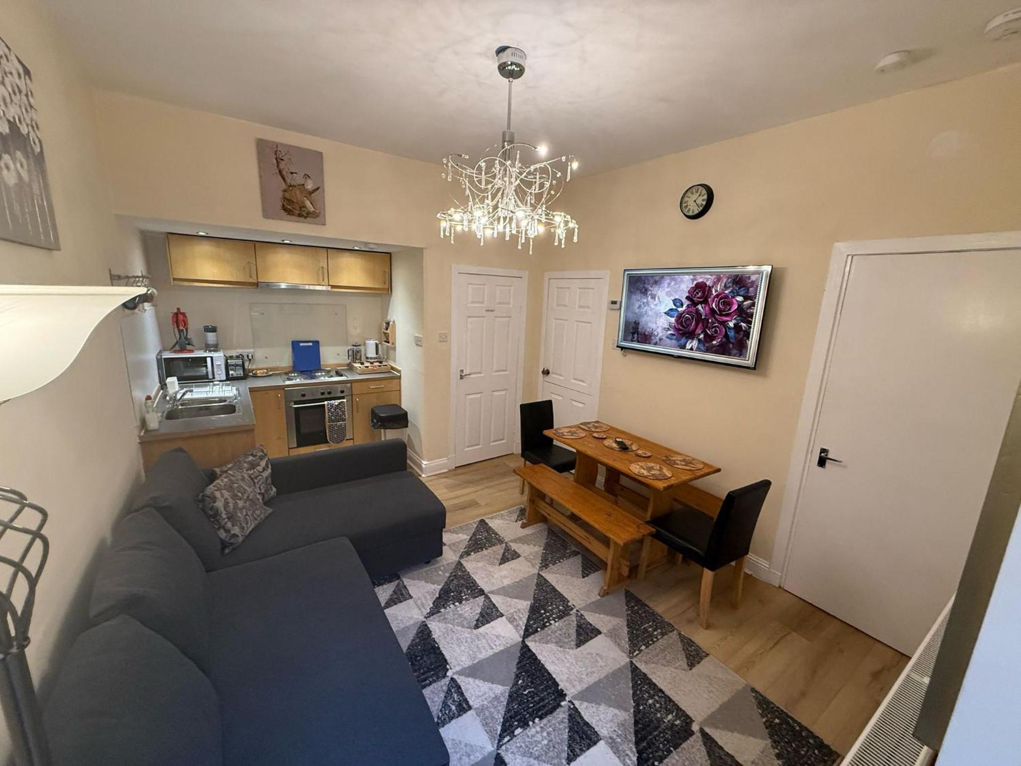 Flat In Old Town Edinburgh