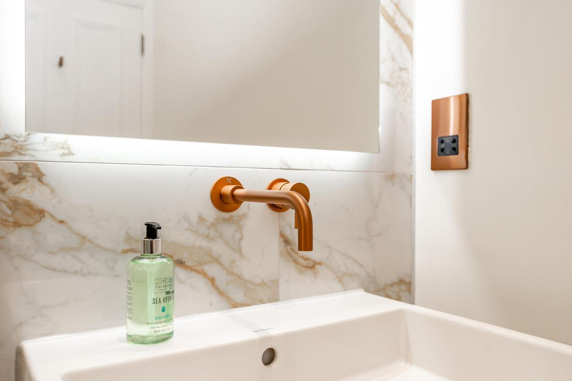 Apartment Dragon Luxury At 9 Albyn Place *