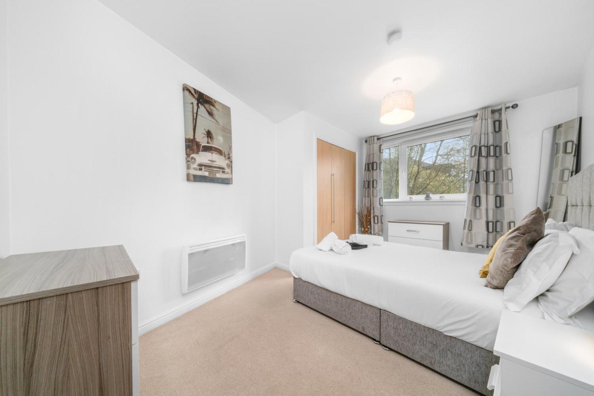 Saughton With Views Of Water Of Leith Holiday home *
