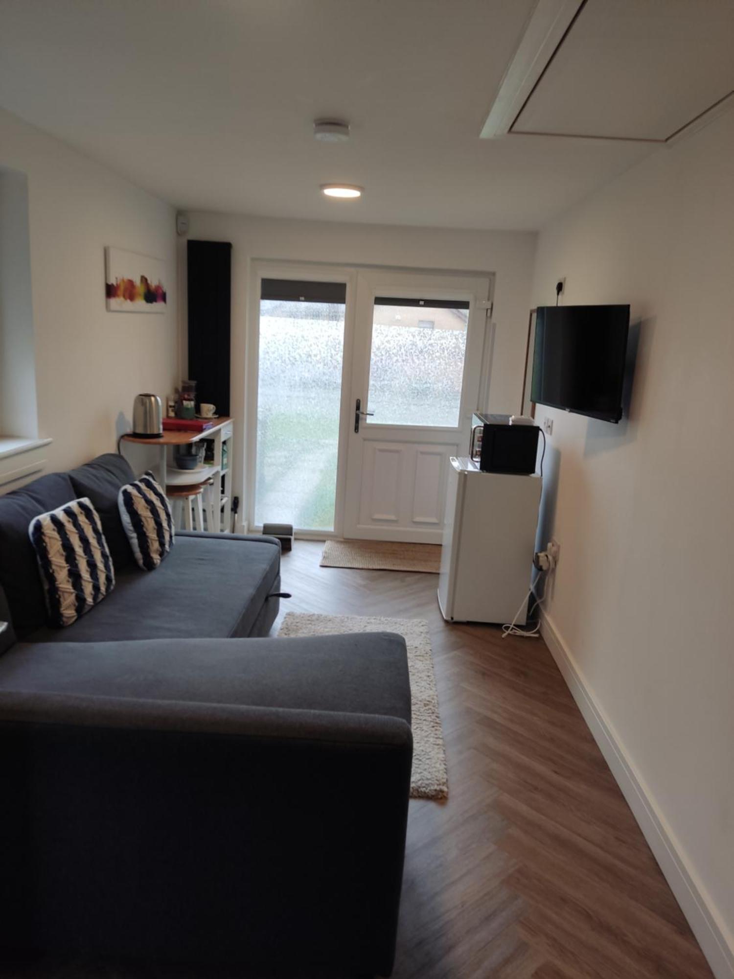 En-suite Double With Private Entrance Homestay Edinburgh