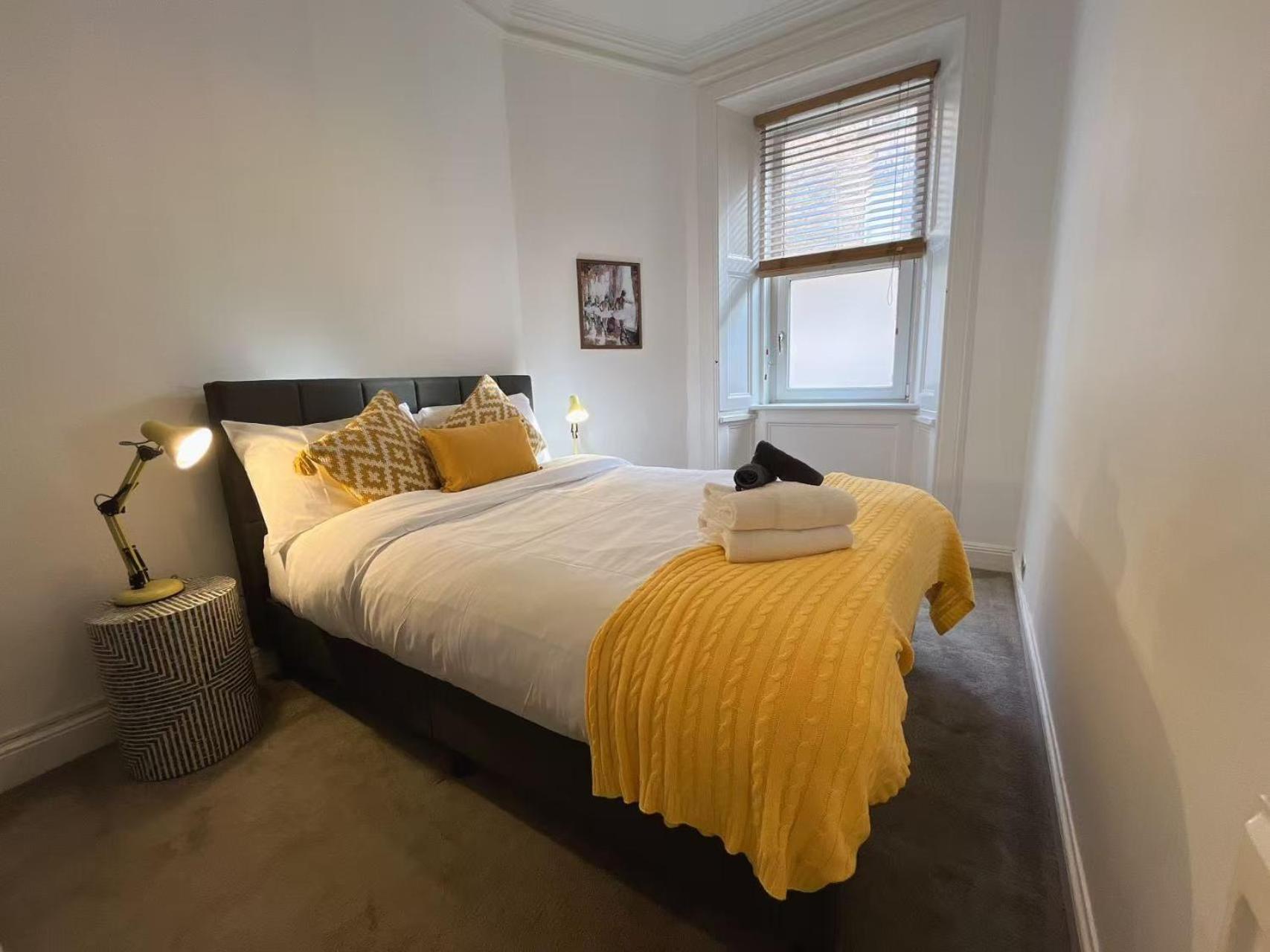 Apartment Lovely Two Bedrooms