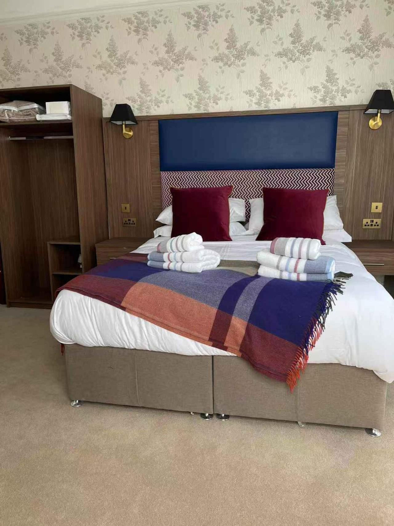Kingston Guest house *