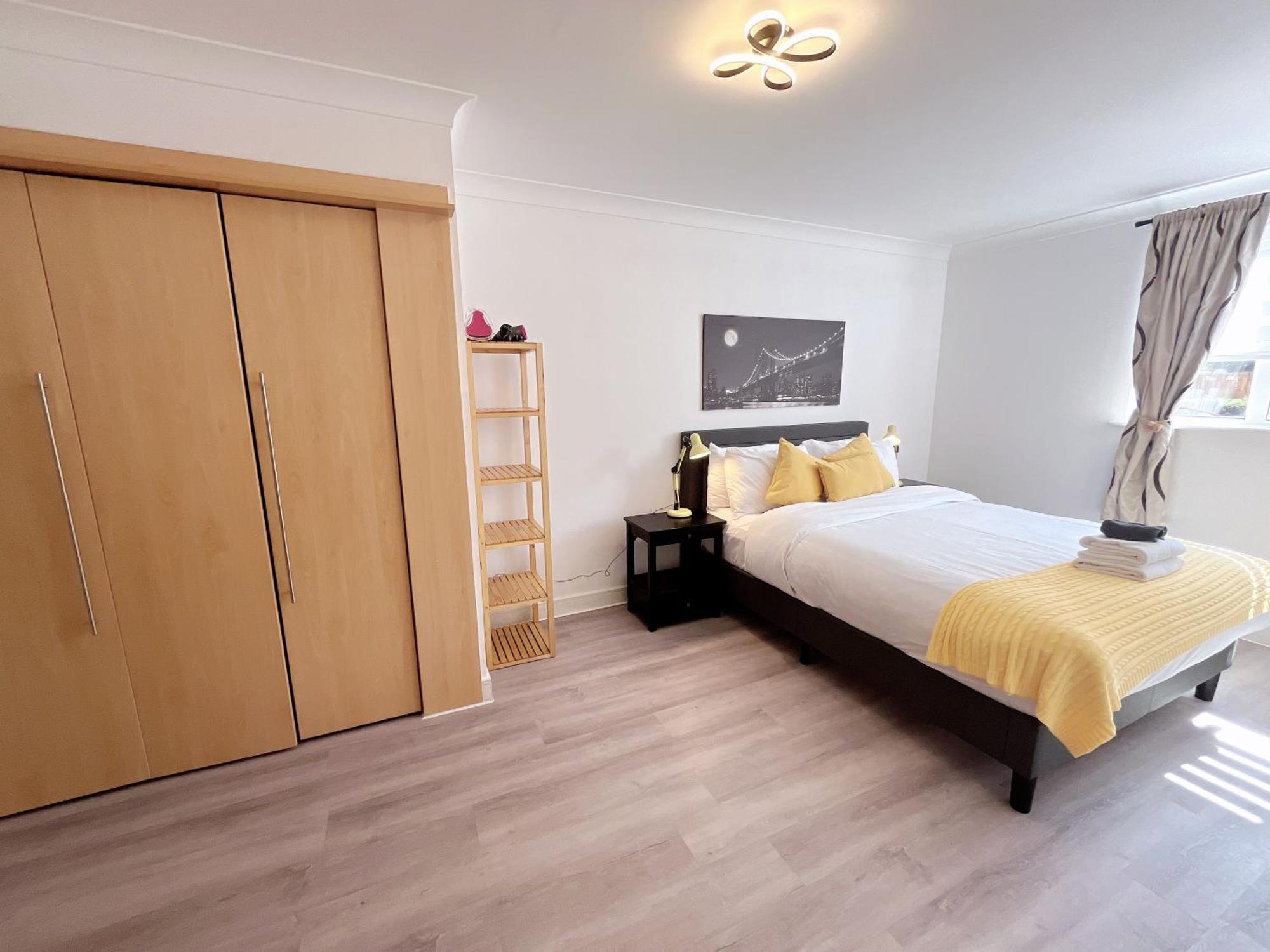 Quiet 2 Bedrooms And 2 Bathrooms With Free Parking Appartement