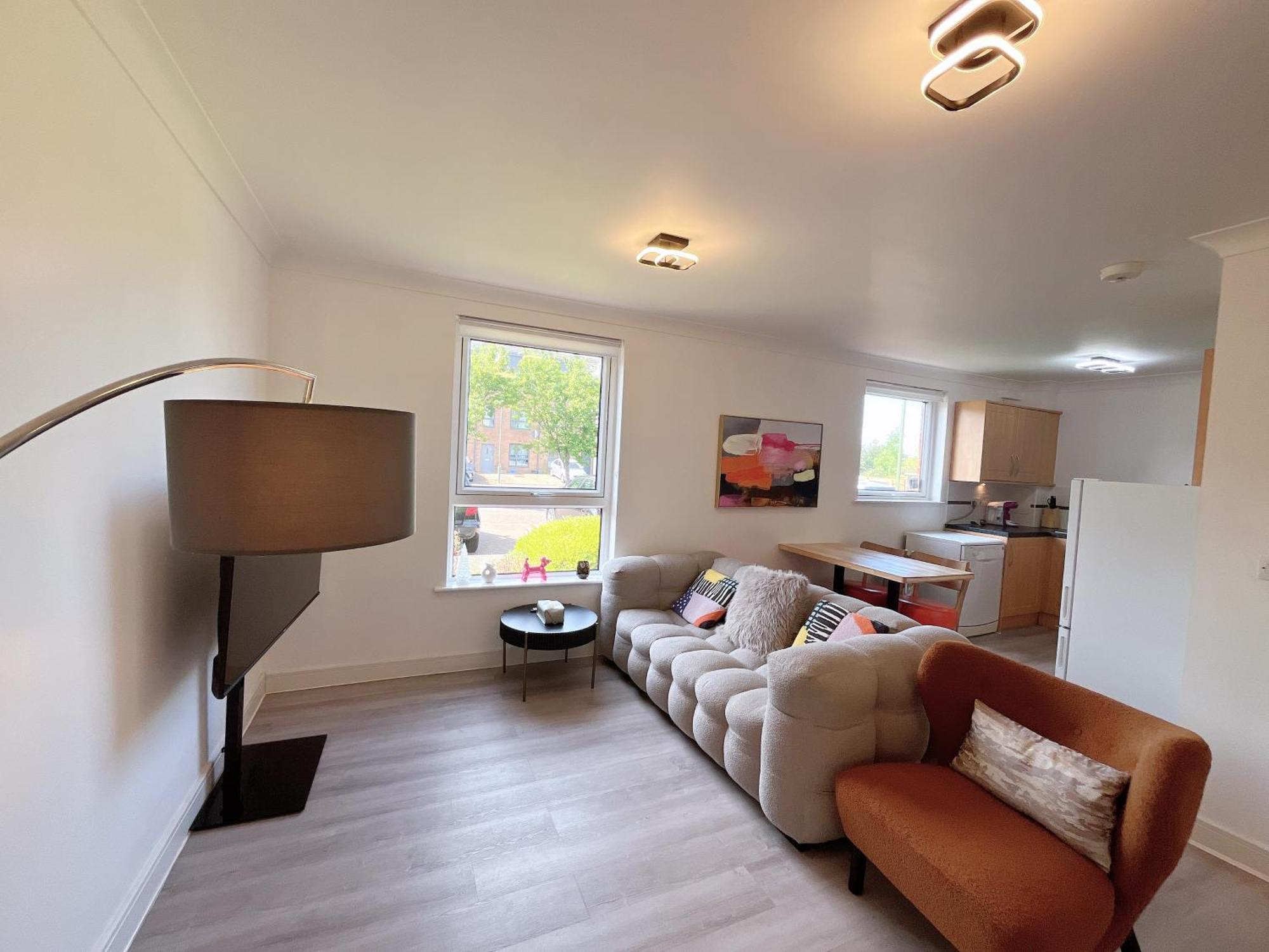 Quiet 2 Bedrooms And 2 Bathrooms With Free Parking * Édimbourg