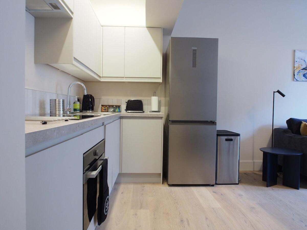 Spacious And Modern 2-bed On Easter Road - Flat 3, Elgin House Apartment