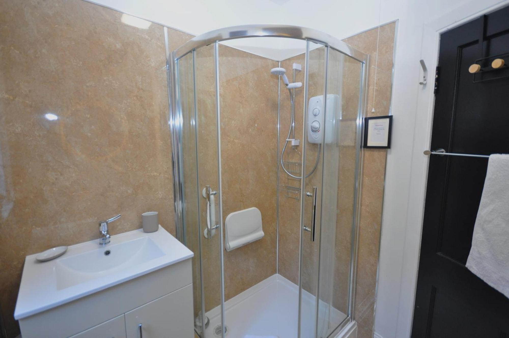 Cosy 2 Bed With Garden And Free Parking Edinburgh