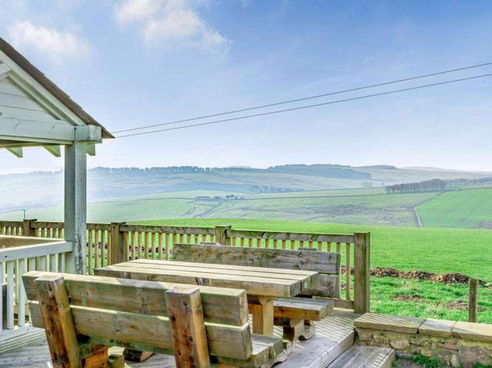 Holiday home 10 Guests - 5 Bedrooms - Deck - Hot Tub