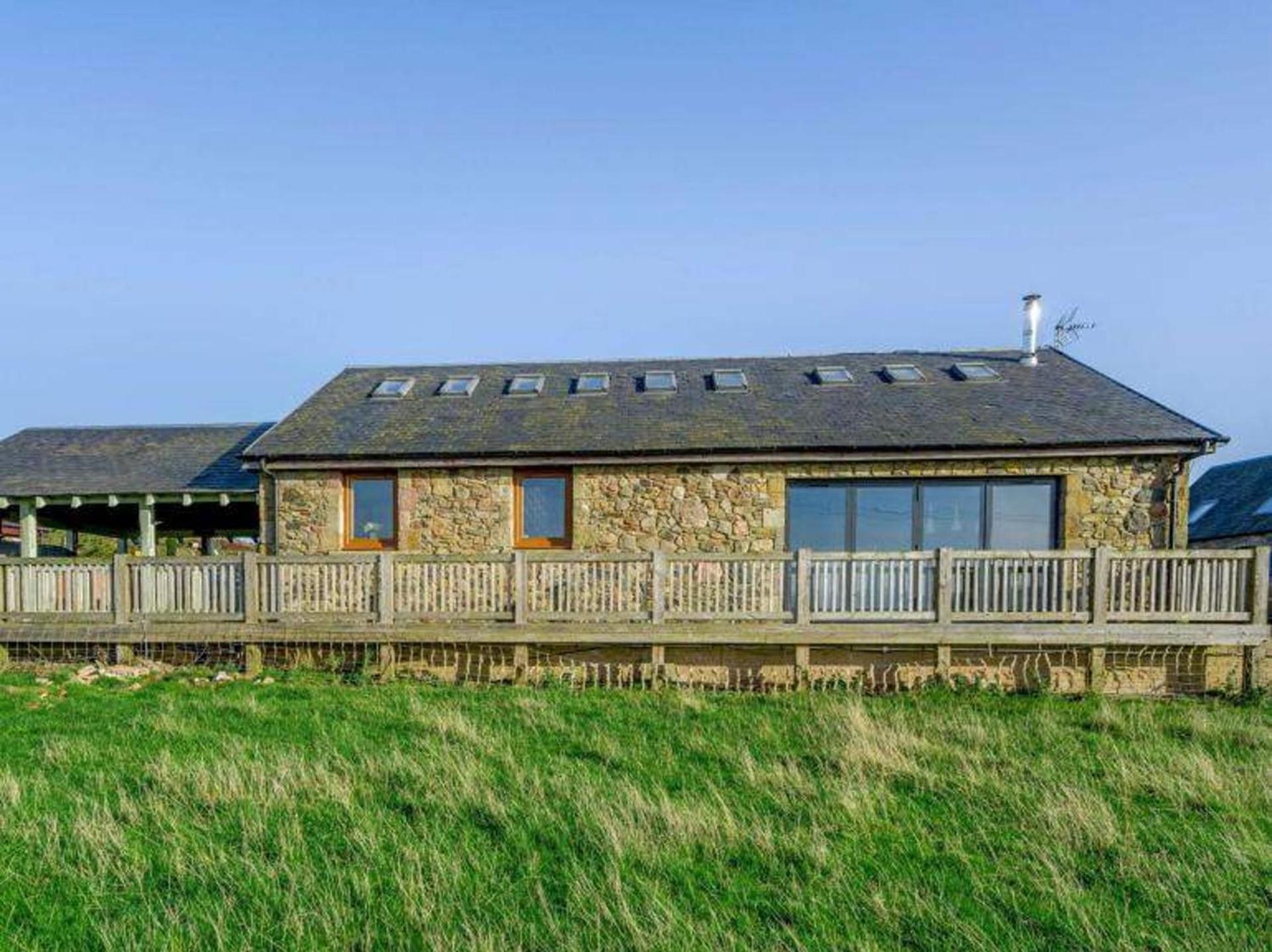 Holiday home 10 Guests - 5 Bedrooms - Deck - Hot Tub *