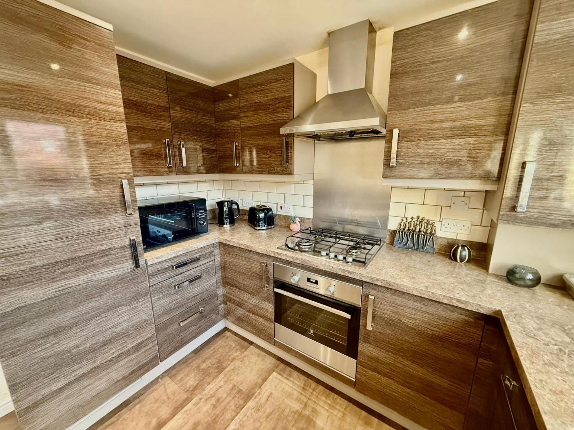 Torwood Townhouse - Free Parking And Contractor Friendly Vakantiehuis