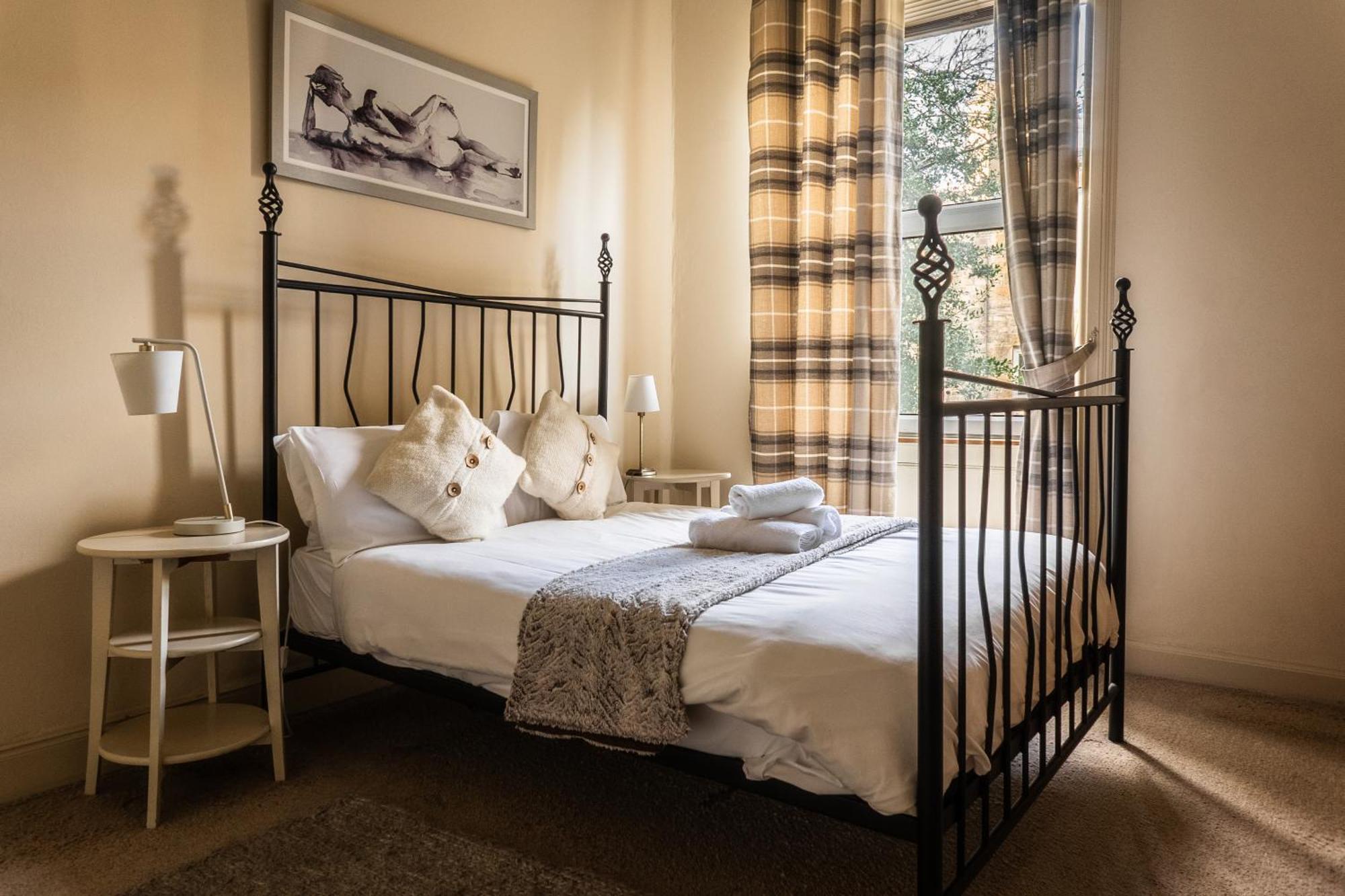 Cosy And Modern In *