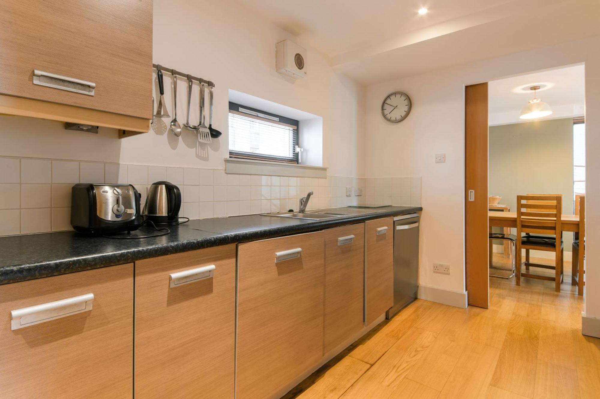 Modern Flat In The Middle Of Old Town *