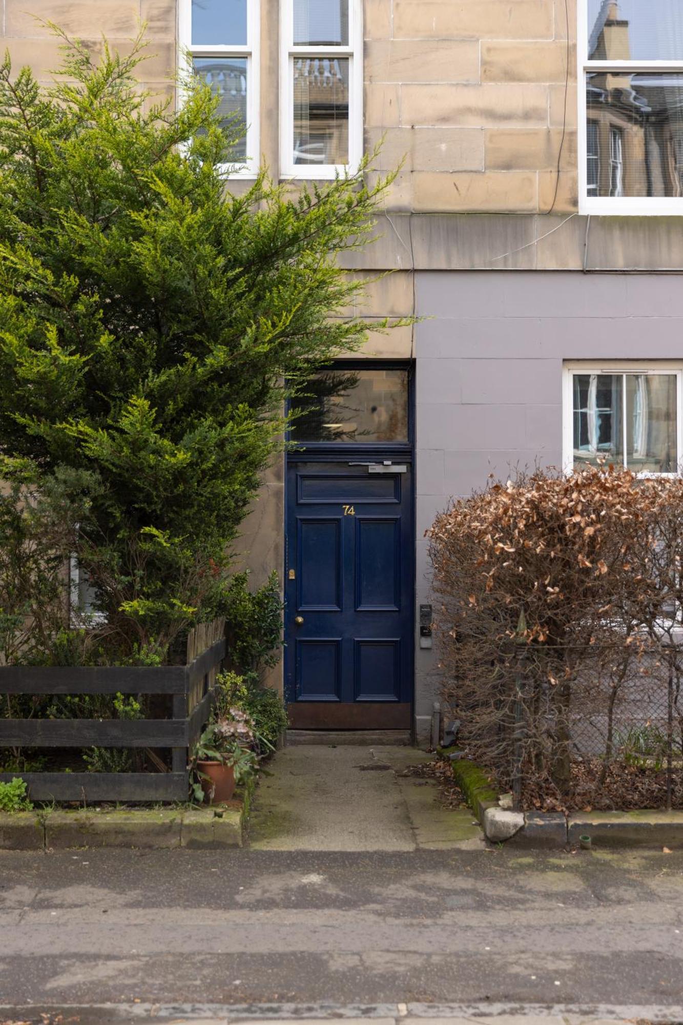 Bright 1 Bedroom Near Centre Edinburgh