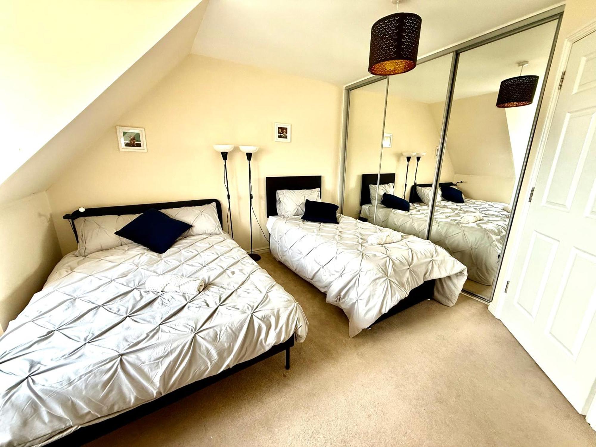 Torwood Townhouse - Free Parking And Contractor Friendly * Edinburgh