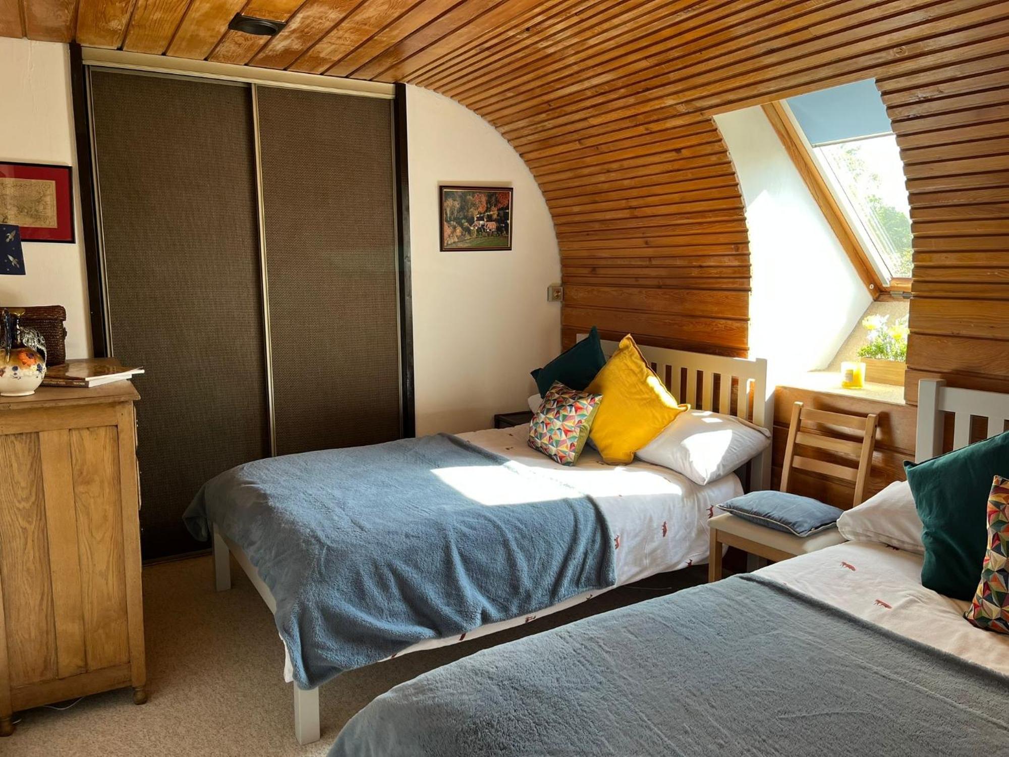 Festival Let With Parking And 15 Min Bus To West End Holiday home Edinburgh