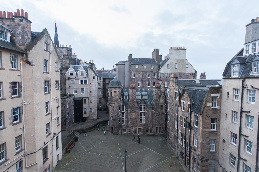 Writers View, Royal Mile *