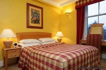 Fountain Court - Royal Garden 4* EDI
